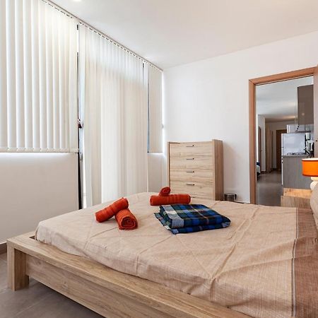 세인트폴스베이 Perfect Seaview Penthouse 아파트 외부 사진