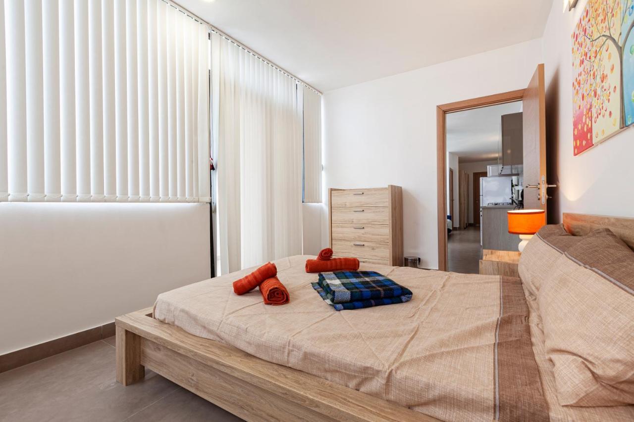 세인트폴스베이 Perfect Seaview Penthouse 아파트 외부 사진